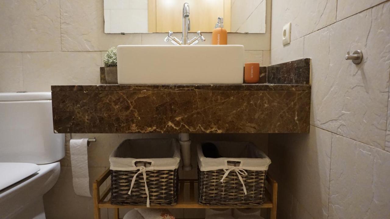Encantador Apartamento Familiar 4 Px Con Terraza, Parking Y Wi-Fi En Llança Eksteriør bilde