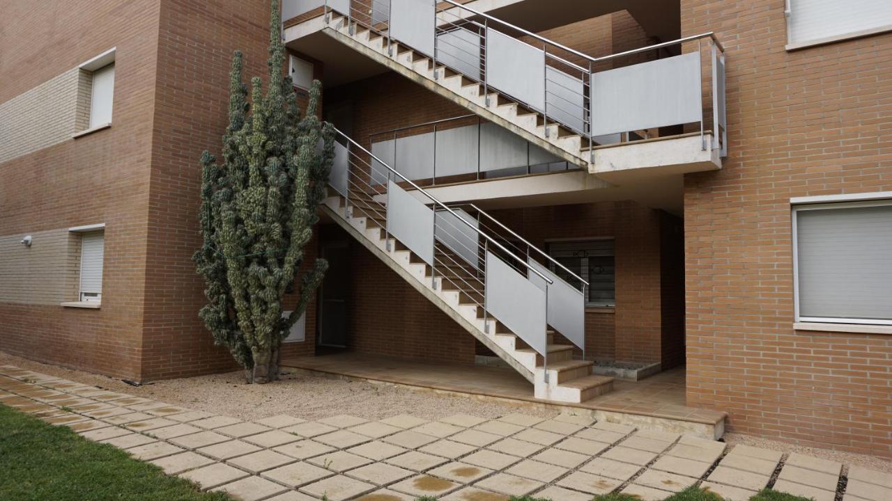 Encantador Apartamento Familiar 4 Px Con Terraza, Parking Y Wi-Fi En Llança Eksteriør bilde
