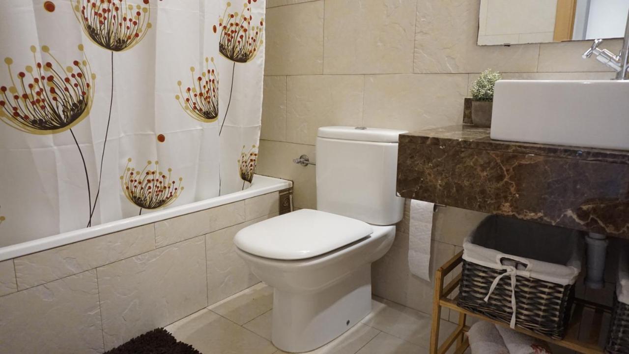 Encantador Apartamento Familiar 4 Px Con Terraza, Parking Y Wi-Fi En Llança Eksteriør bilde
