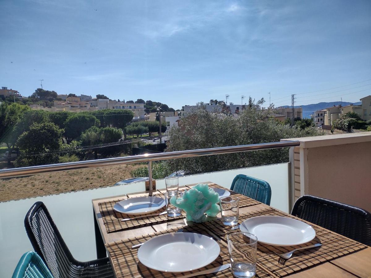Encantador Apartamento Familiar 4 Px Con Terraza, Parking Y Wi-Fi En Llança Eksteriør bilde