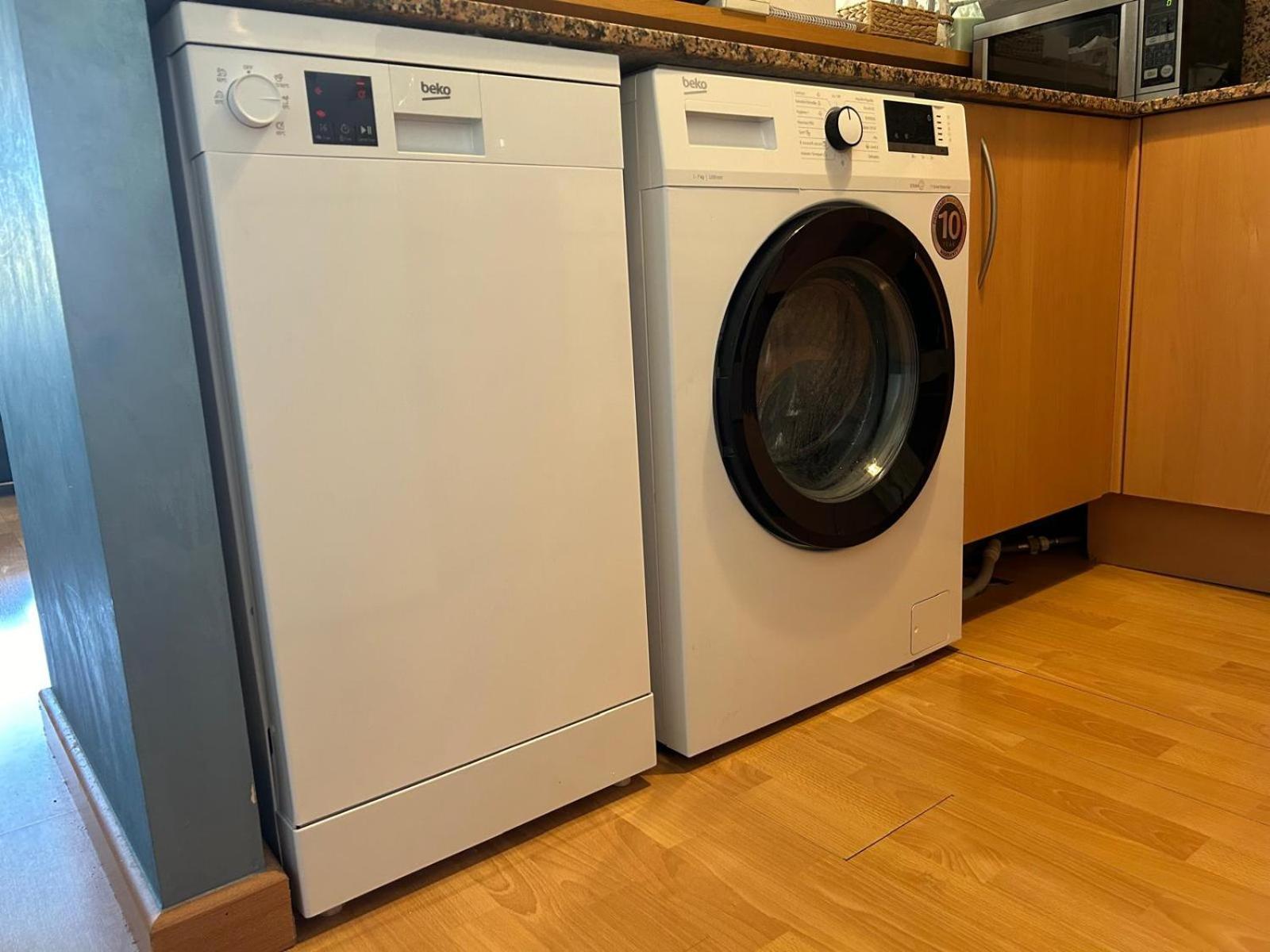 Encantador Apartamento Familiar 4 Px Con Terraza, Parking Y Wi-Fi En Llança Eksteriør bilde
